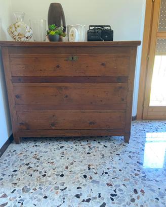 Madia in legno antico