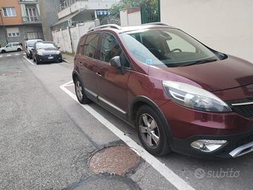 Renault Scenic cross 1.5 DCI