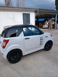 Ligier JS 50 Sport - autovettura con impianto hifi