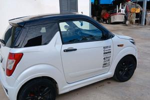 Ligier JS 50 Sport - autovettura con impianto hifi