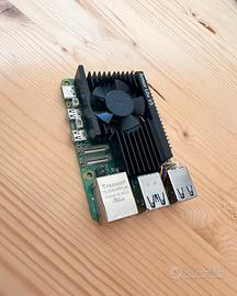 Raspberry Pi 5 4GB con dissipatore attivo
