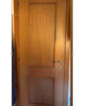 Porte battenti in legno