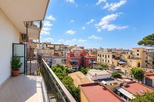 3 LOCALI A PORTICI
