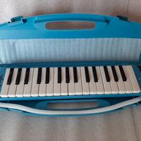 Melodica - Tastiera musicale a fiato