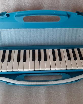 Melodica - Tastiera musicale a fiato