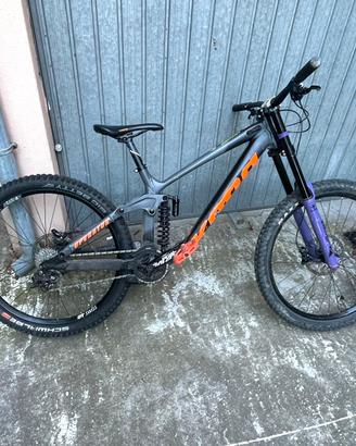 Kona operator dh