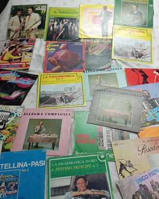 Lotto 43 vinili 33 giri Fisarmonica e Liscio