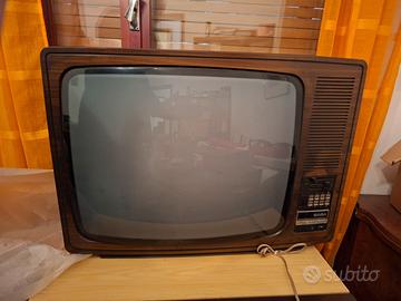 TV televisore Saba in bianco e nero del 1976 