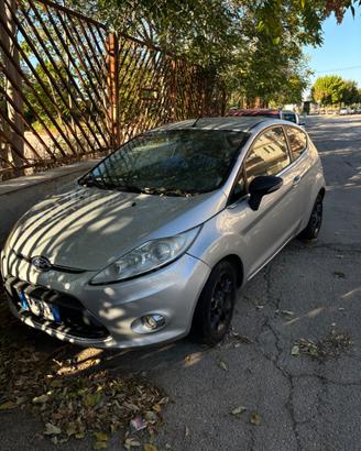 Ford Fiesta 1.4 GPL 2013 – 209473km