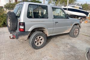 Mitsubishi Pajero 2.5 TDI autocarro 