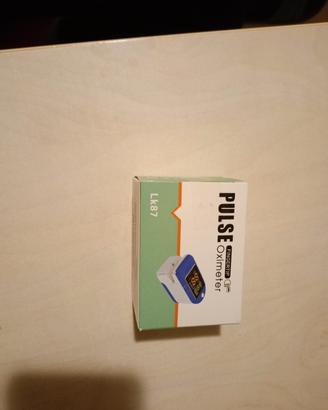 Pulsossimetro professionale ancora da aprire