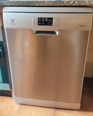 Lavastoviglie e forno Elettrolux