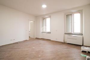 2 LOCALI A CORMANO