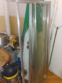 gabina doccia ad angolo