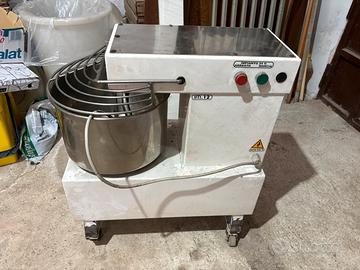 Impastatrice professionale 12 kg