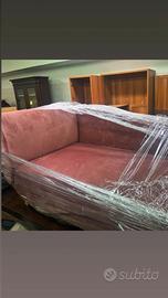 divano/poltrona e puffo vellutato rosa/bordeaux