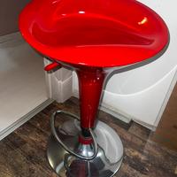 Sgabello moderno regolabile in altezza