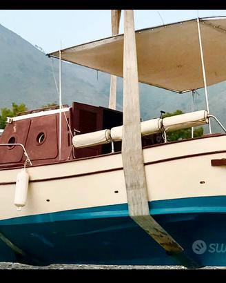 Gozzo cabinato vetroresina 7.30 motore 50cv diesel