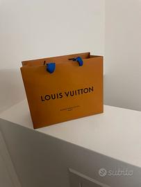 Busta originale Louis Vuitton con nastro, perfetta