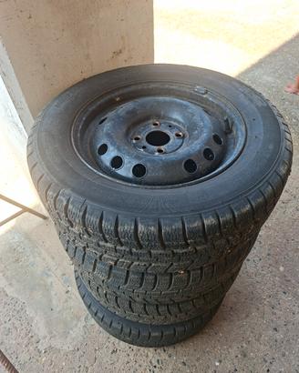 gomme complete di cerchio fiat punto 188