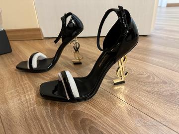 Sandali opyum neri in vernice con tacco dorato