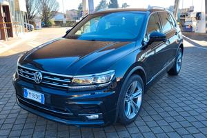 VW Tiguan TDI 2.0 150cv DSG R-Line - 2017