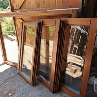 Finestre in legno Mogano con doppio vetro