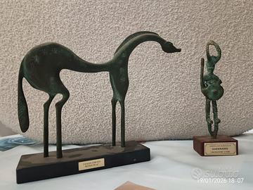 Statuette in bronzo