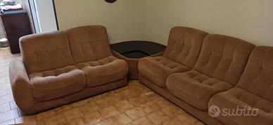 Divani e angoliera contenitore