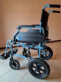 sedia carrozzina pieghevole superleggera