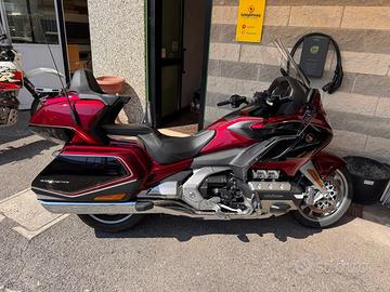 Honda Goldwing Touring 1800 dct full optional