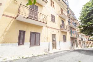 4 LOCALI A SAN POLO DEI CAVALIERI