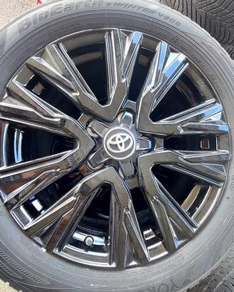 Ruote WINTER KIT 17 per Yaris Cross