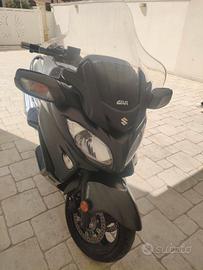 Suzuki Burgman 650 executive abs