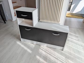 Scarpiera da ingresso con cassetto