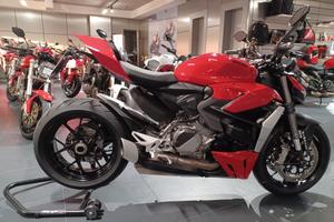 Ducati Streetfighter V2 955
