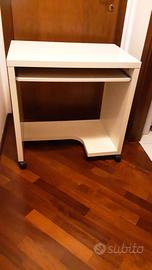 Scrivania bianca IKEA