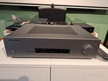 amplificatore integrato 