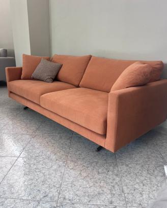 Divani promozione per rinnovo esposizione