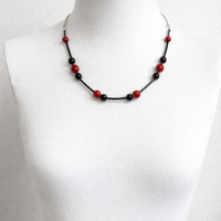 Collana nero/rosso – moschettone argento 925 – reg