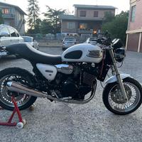 Triumph Legend TT 900 - 2001