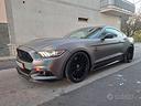 ford-mustang-fastback-5-0-v8-tivct-gt