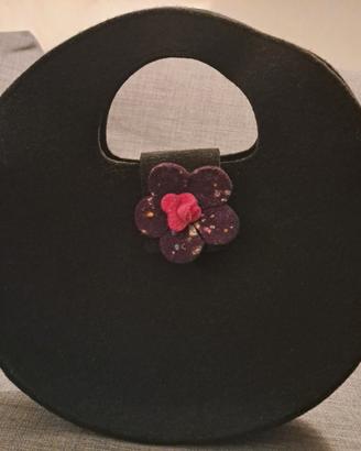Borsa Nera in Feltro con Fiore