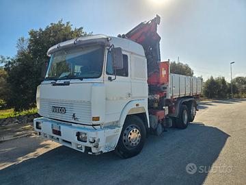 iveco 190 con gru pm