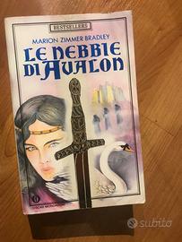 Bradley, Le Nebbie di Avalon, Oscar Mondadori