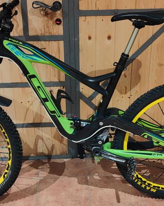 MTB GT Force carbon