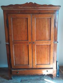 Armadio d'epoca in noce 
