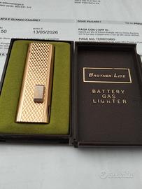 accendino vintage con scatola originale 