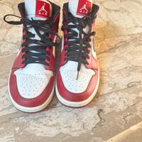 Air jordan  1 mid Chicago White