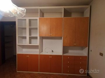 Mobile soggiorno o libreria